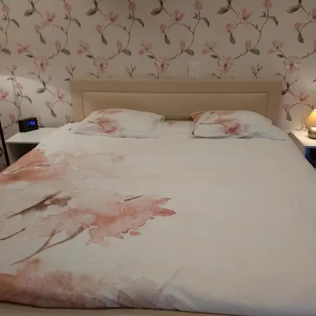 Les Ecureuils Bed and Breakfast Revin (Ardennes)