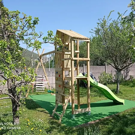 Les Ecureuils Revin (Ardennes)