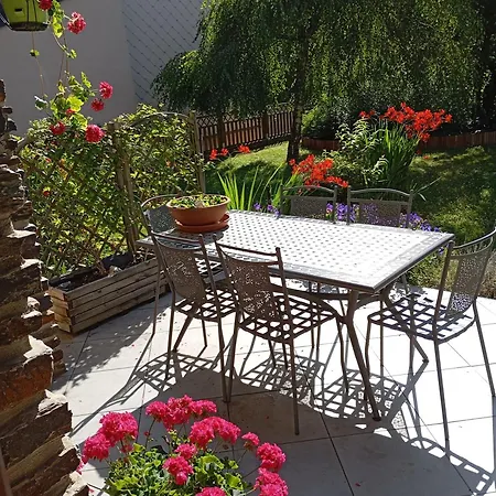 Les Ecureuils Bed and Breakfast